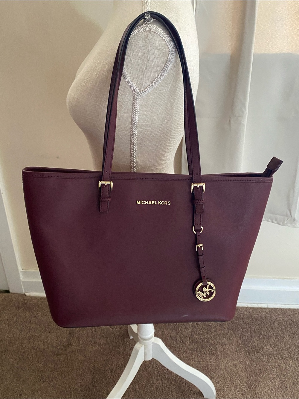 Michael Kors Burgandy Plum Zip Top Tote with Gold Hardware - Picture 1 of 16